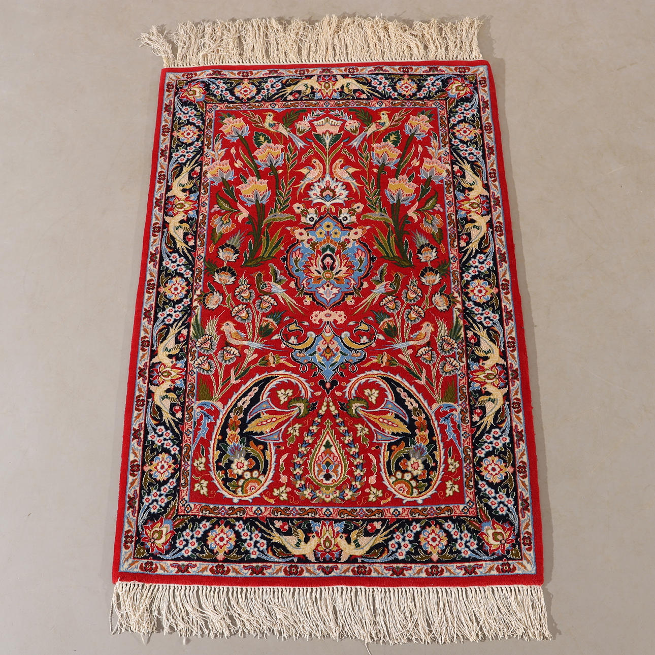 TÆPPE, „Isfahan“, uld/silke, 107 x 71 cm.