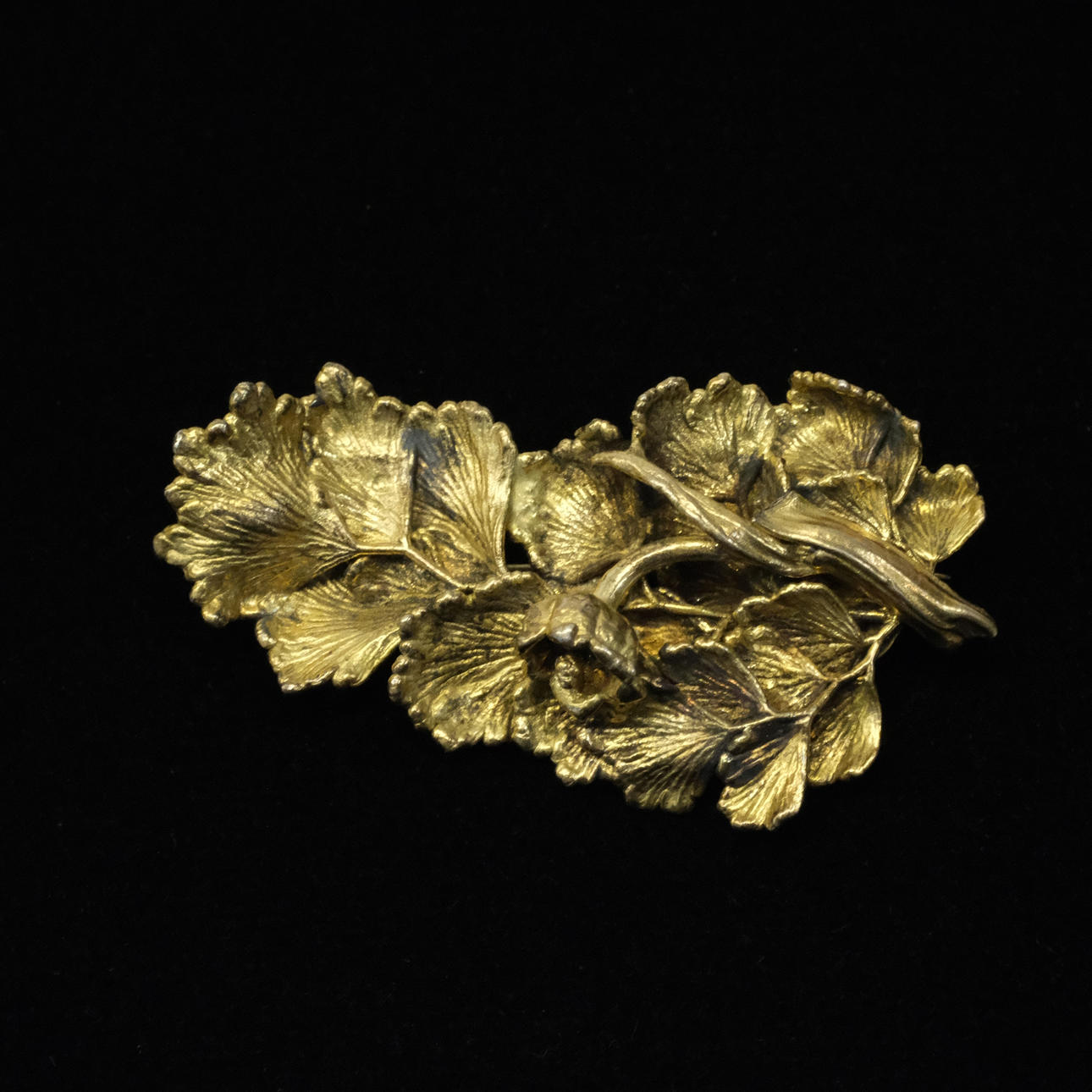 BROCHE, FORGYLDT SØLV, FLORA DANICA, EGGERT, DANMARK.