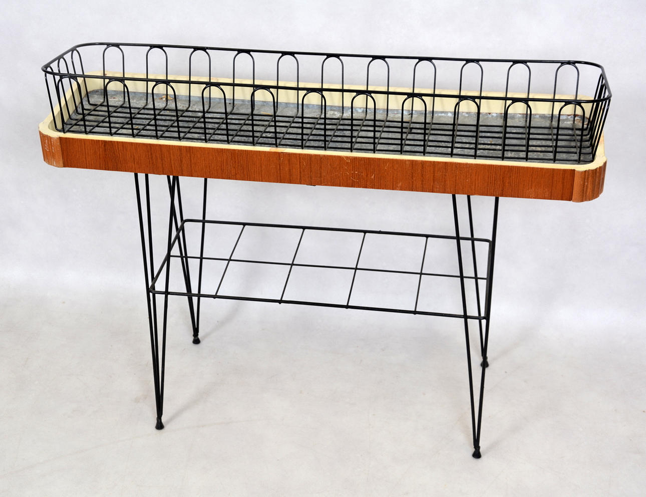 BLOMBORD, string-modell, 50-tal.