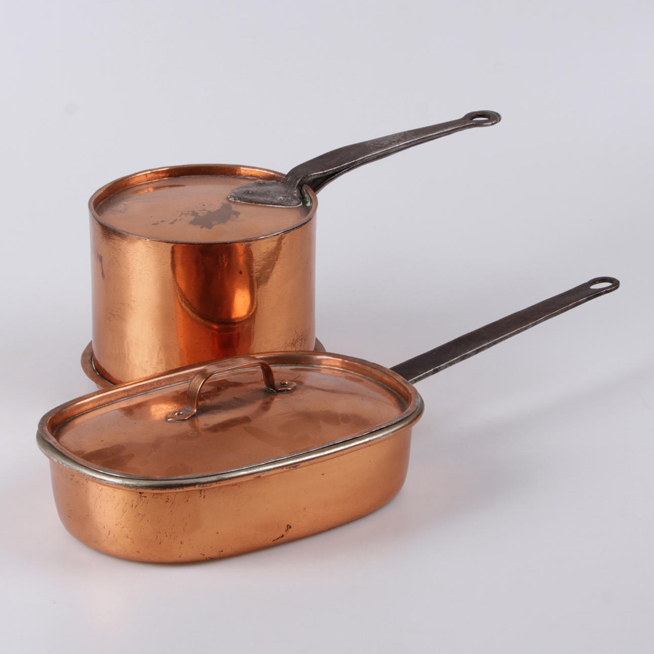 TRAKTÖRPANNA, samt kastrull, koppar, omkring sekelskiftet 1900.