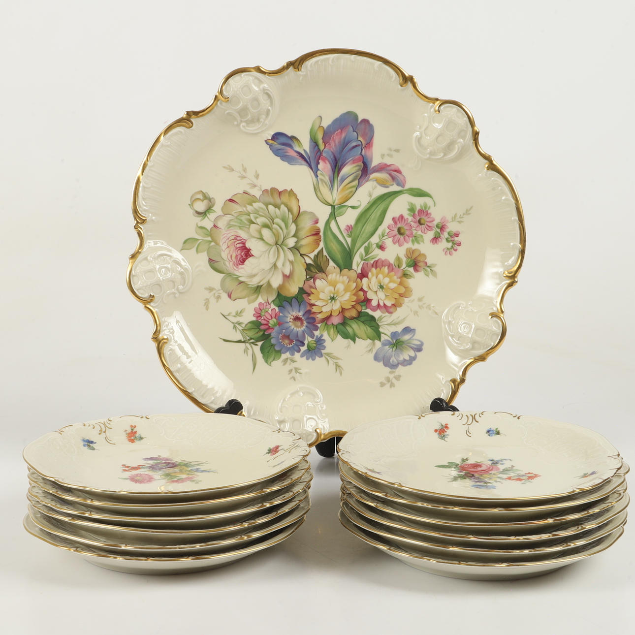 A 13-piece fruit set, Rosenthal and Fürstenberg, Germany.