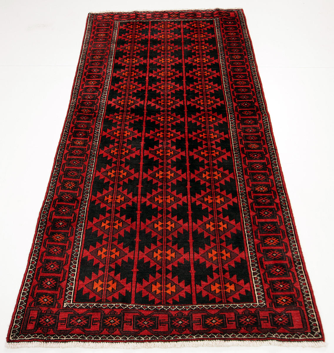 ORIENTALISK MATTA, Belutch, Persien, 218 x 110 cm.