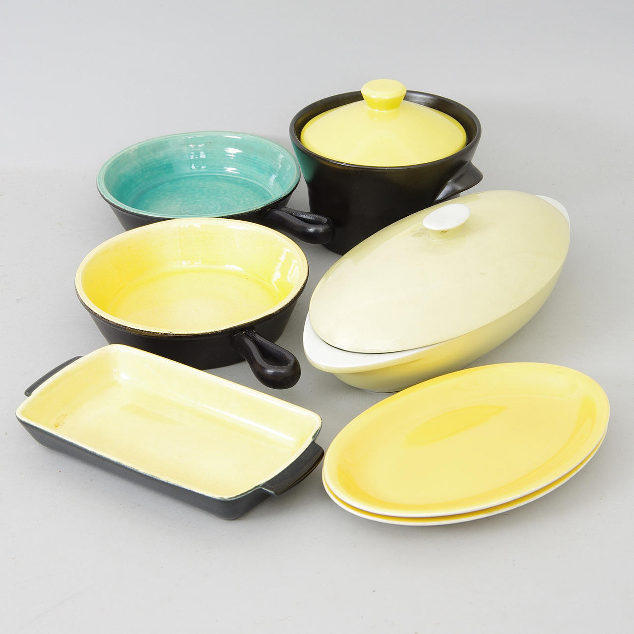 SKÅLAR SAMT KAROTTER, Gustavsberg/Villeroy Boch m. fl.