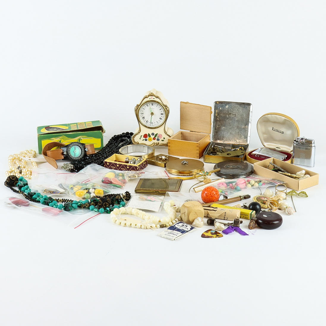 LIGHTER RONSON.Miniature table clock, wristband compass, etc.