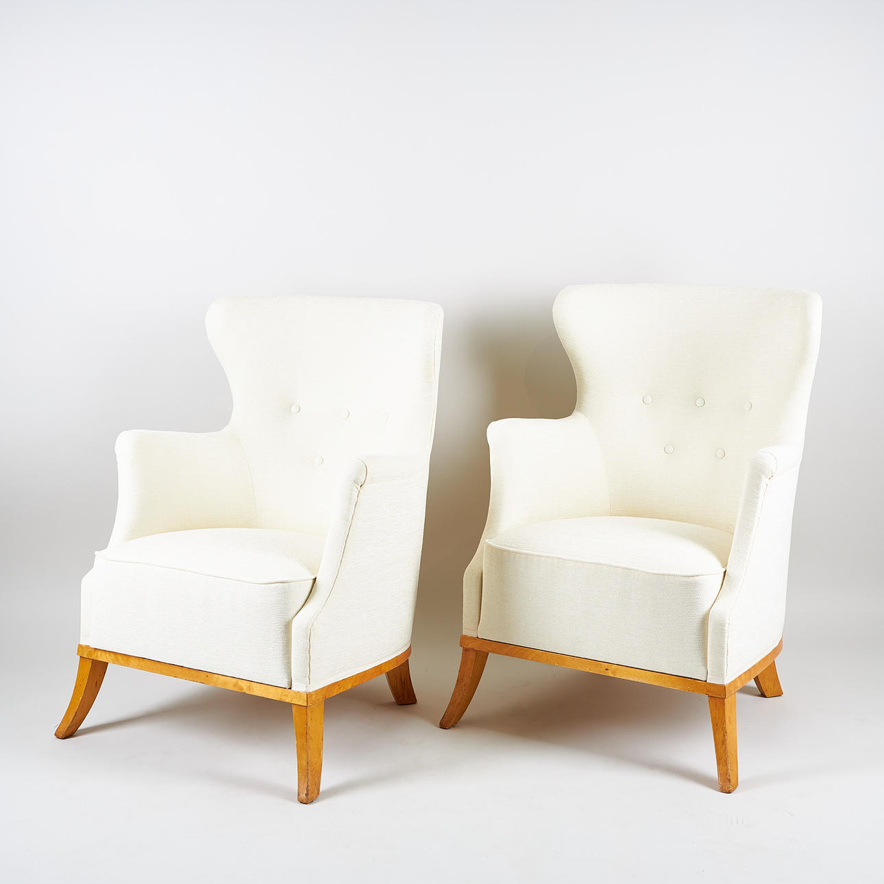 ARMCHAIRS, A PAIR. 1930s/40s.