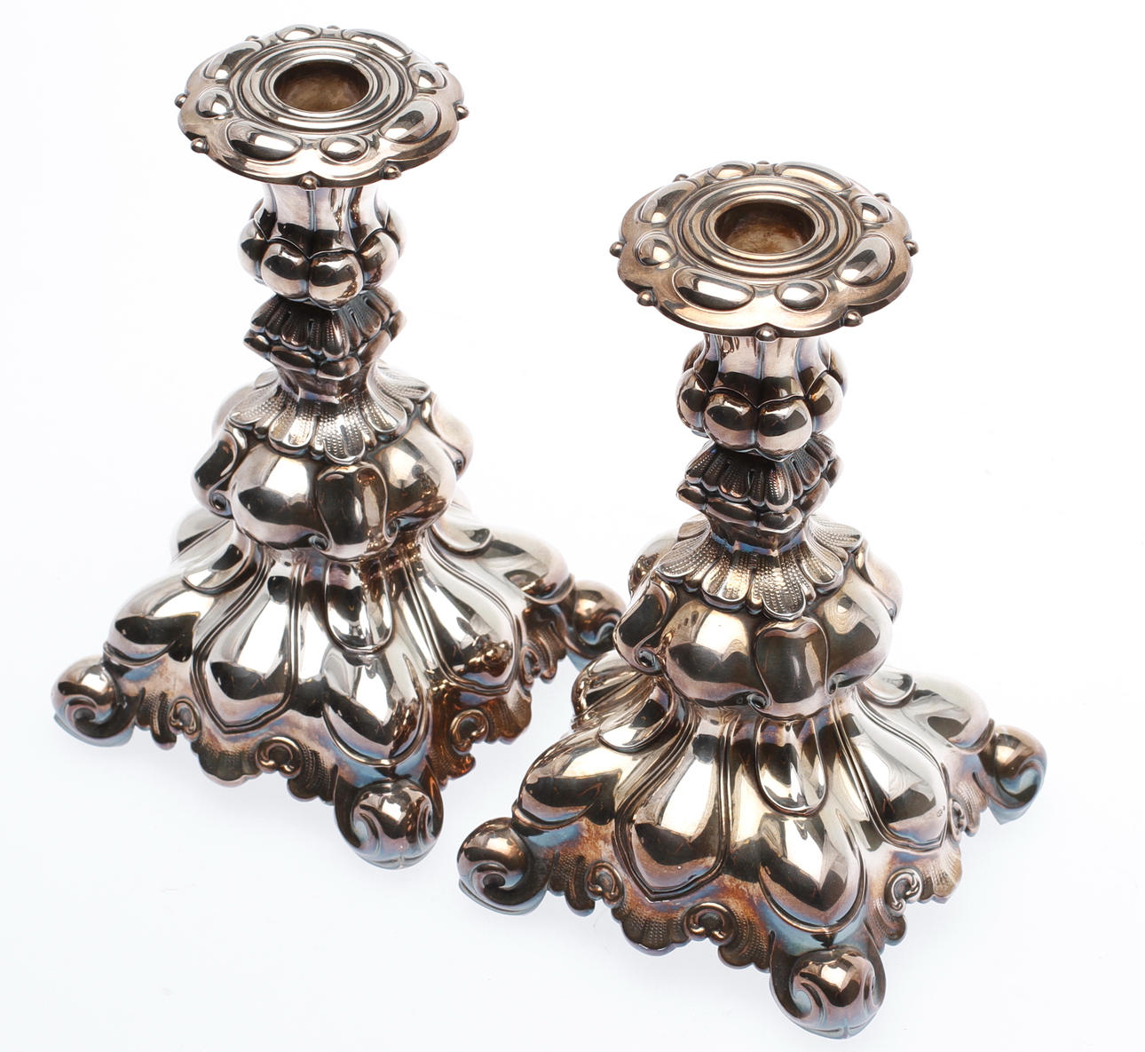 LJUSSTAKAR, ett par, silver, rokokostil, Thorvald Marthinsen, Norge.