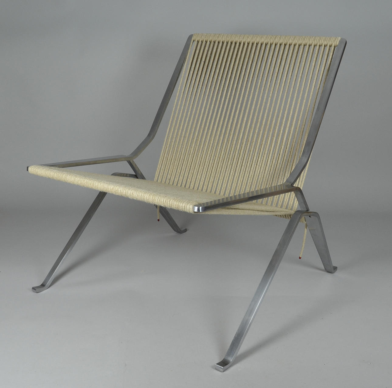 POUL KJAERHOLM. PK 25 FÅTÖLJ FRITZ HANSEN.