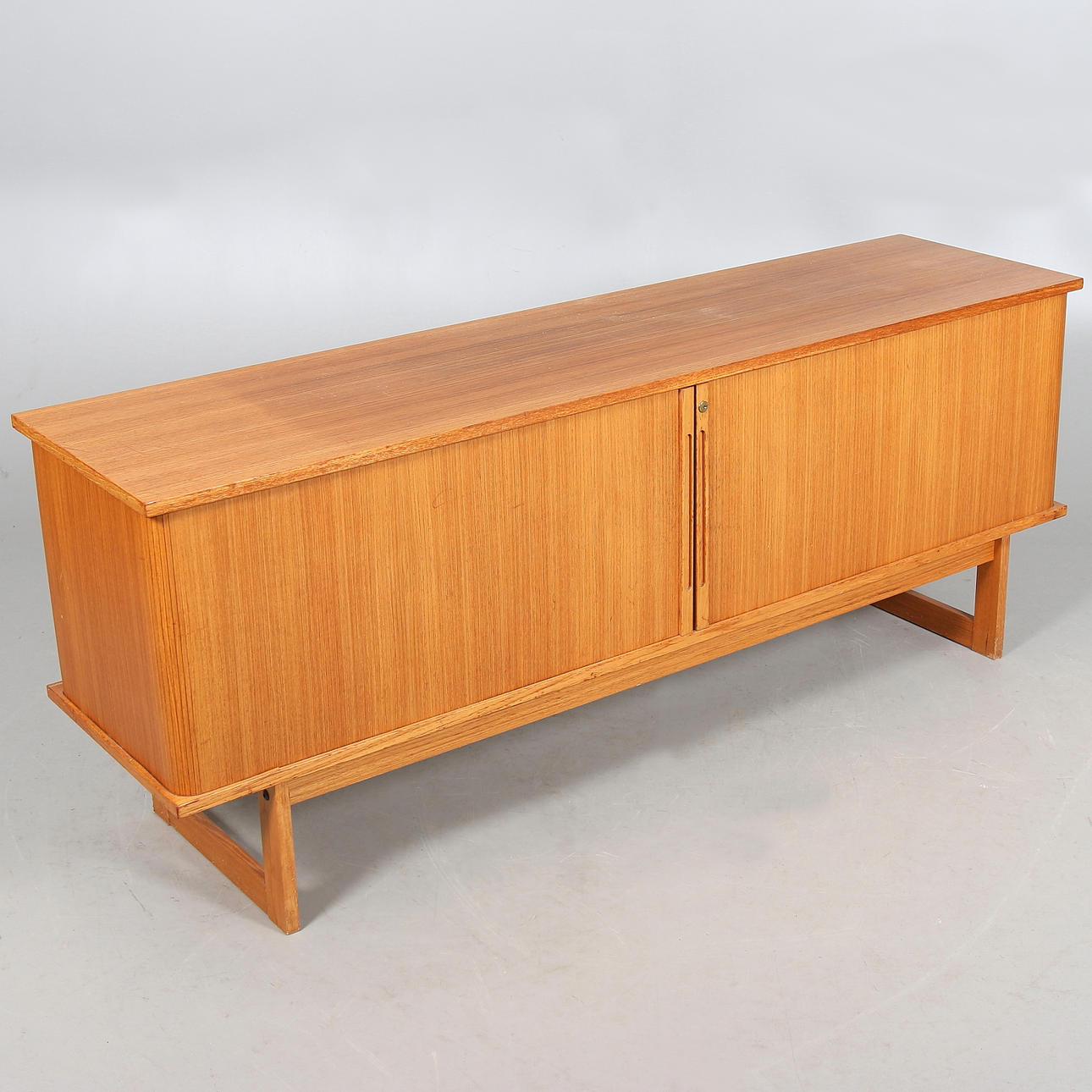 SIDEBOARD, 1960-tal.