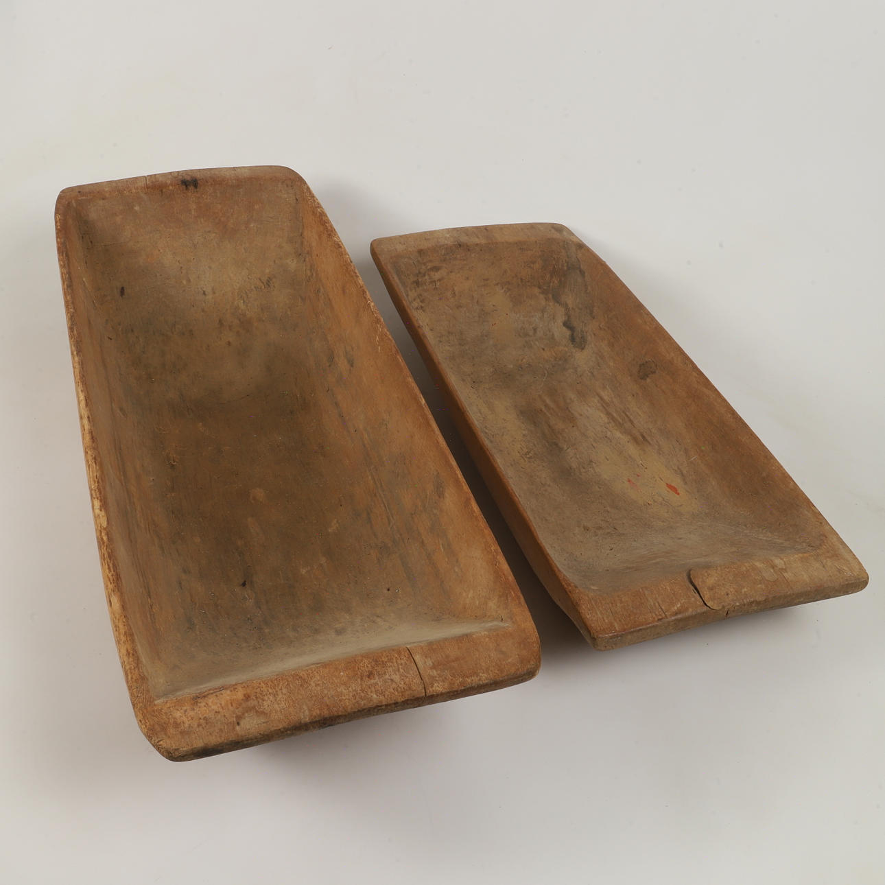 BAKTRÅG, 2 stycken, allmoge, trä, 1800-tal.