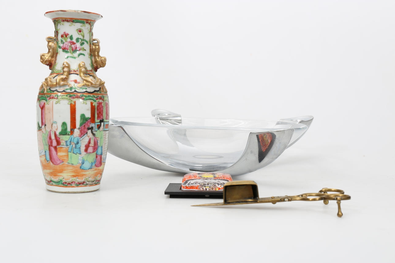 PRYDNADSFÖREMÅL, glas, metall och porslin, 4 delar, bland annat Stelton, 1900-tal.