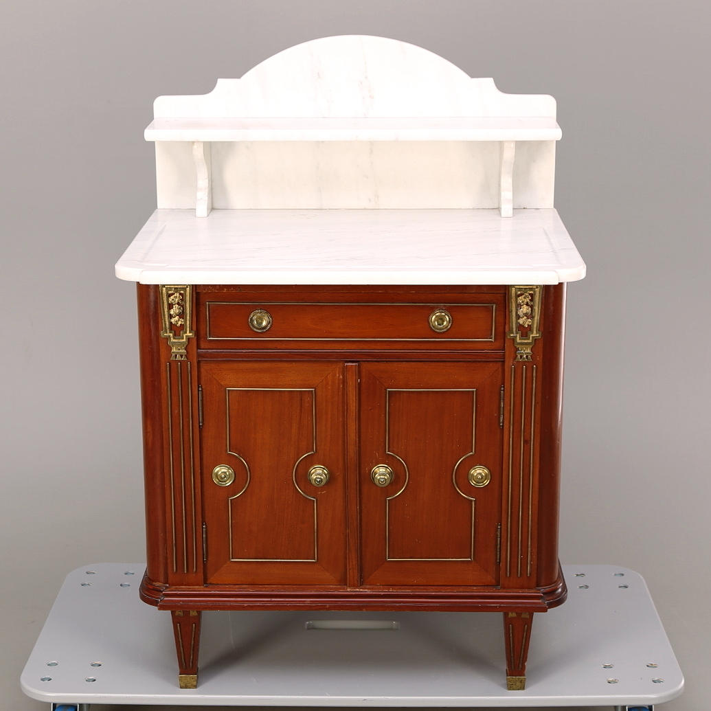 LAVOAR sengustaviansk stil, med stenskiva, 1900-tal.