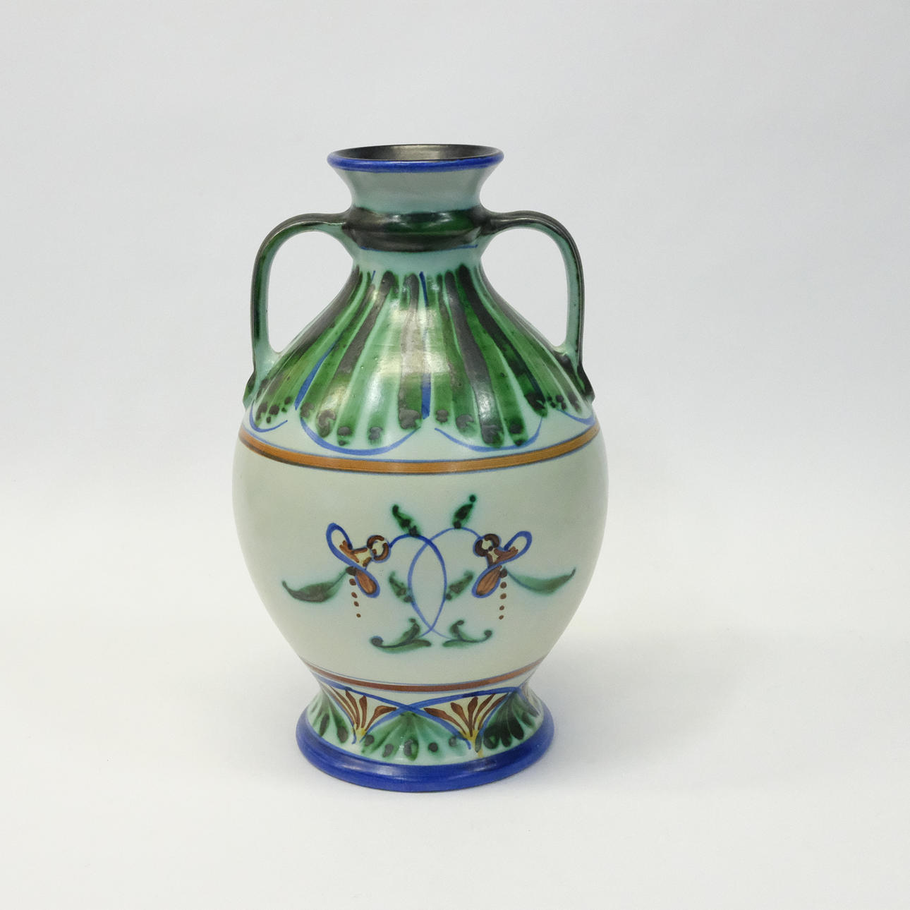 VASE MIT AUFHÄNGERN, UPSALA-EKEBY, UM 1922-30.