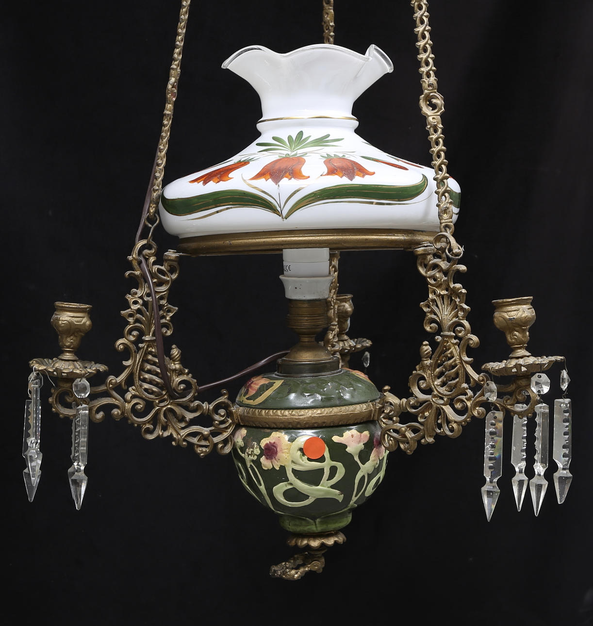 TAKLAMPA, majolika, omkring 1900.