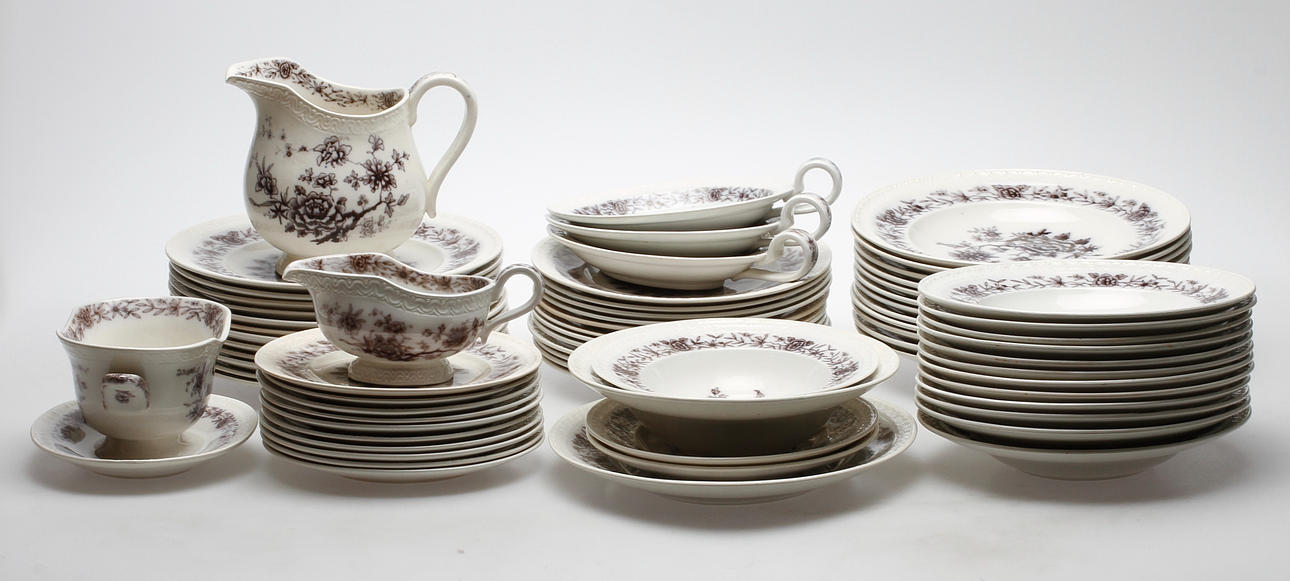 MATSERVIS, 69 delar, flintgods, "Stjärnsund", Gefle.