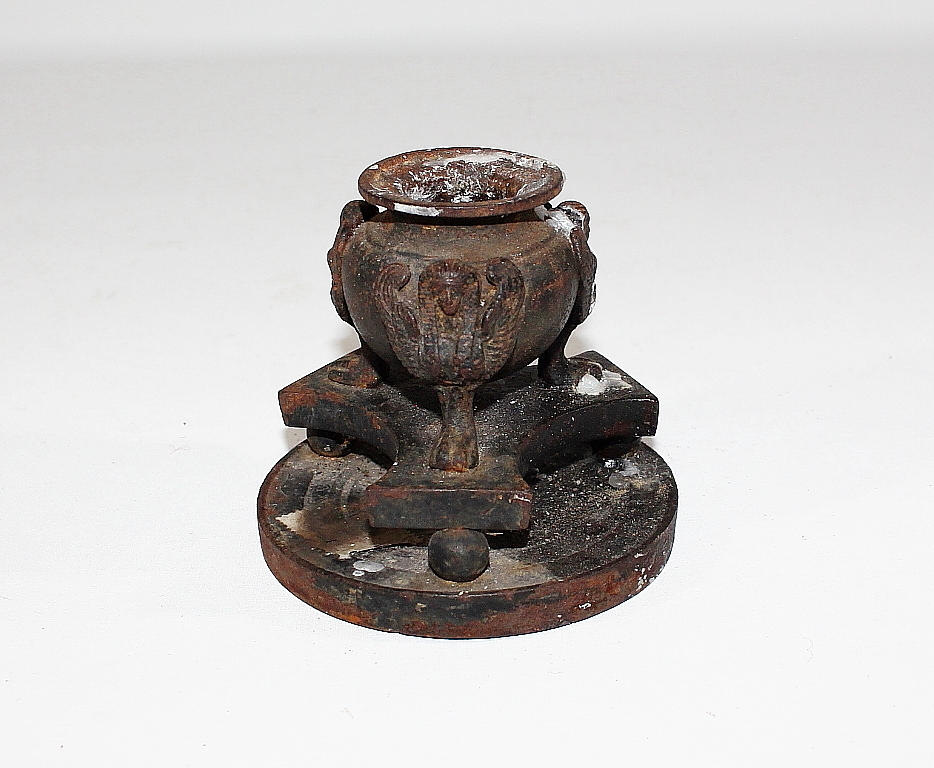 LJUSSTAKE, gjutjärn, 1800-tal.