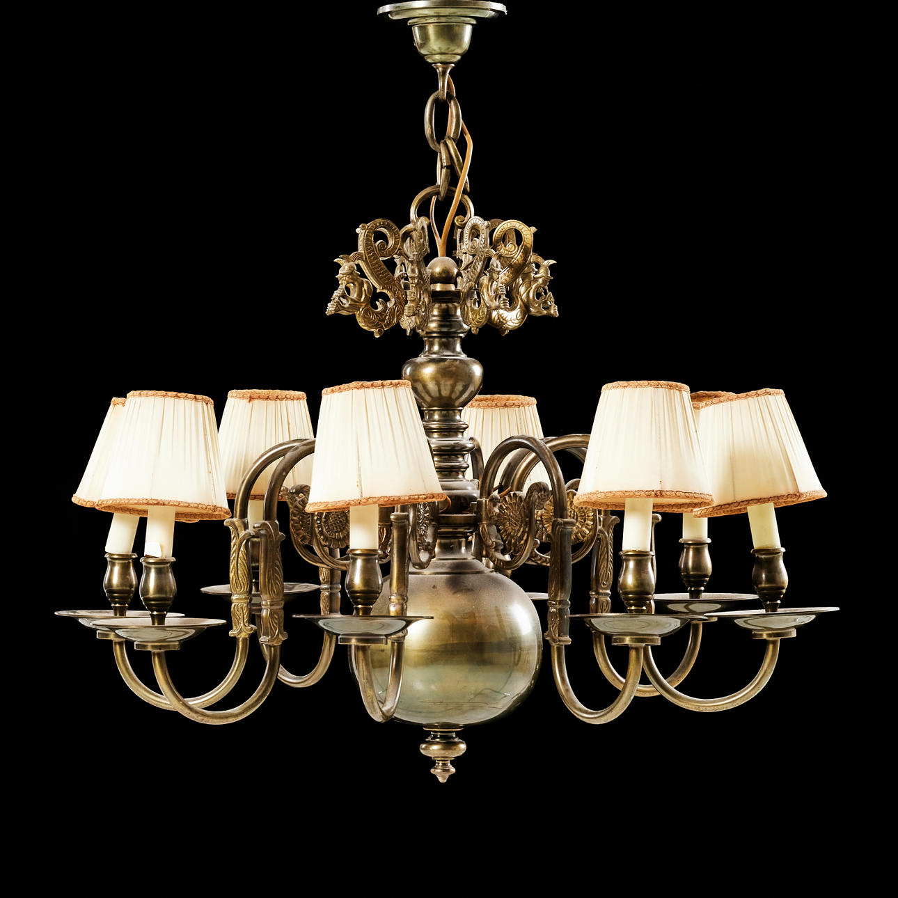 LJUSKRONA s.k. malmkrona, mässing, 1900-tal.