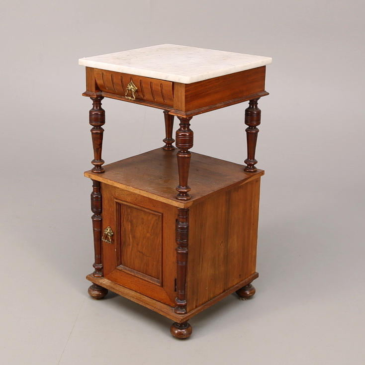 SÄNGBORD, nyrenässans, med stenskiva, 1800-talets slut.