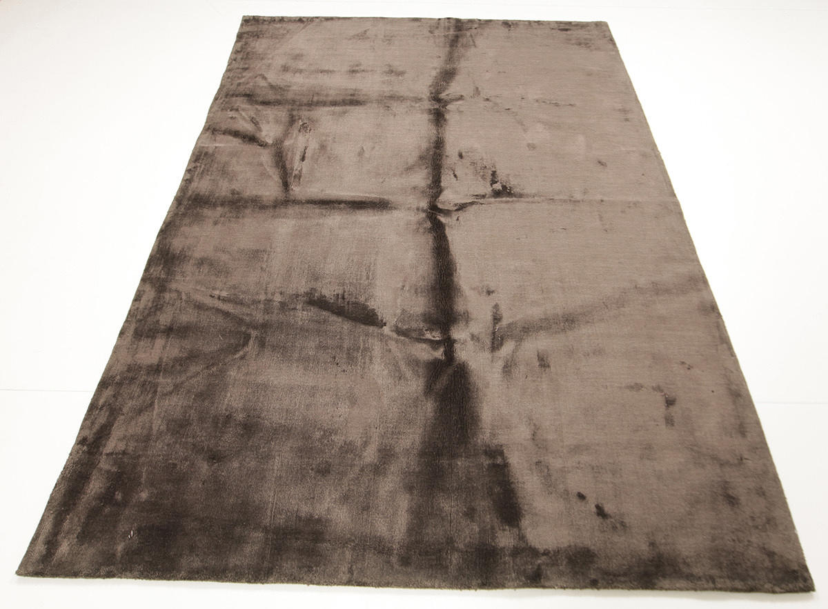 MATTA, Indien, konst-silke, 228 x 157 cm.