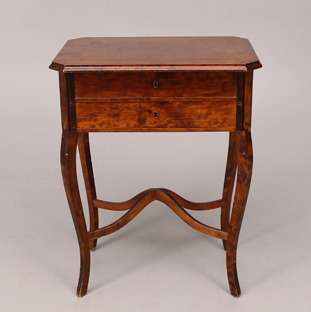 SYBORD, mörkbonad björk, rokokostil, 1900-tal.