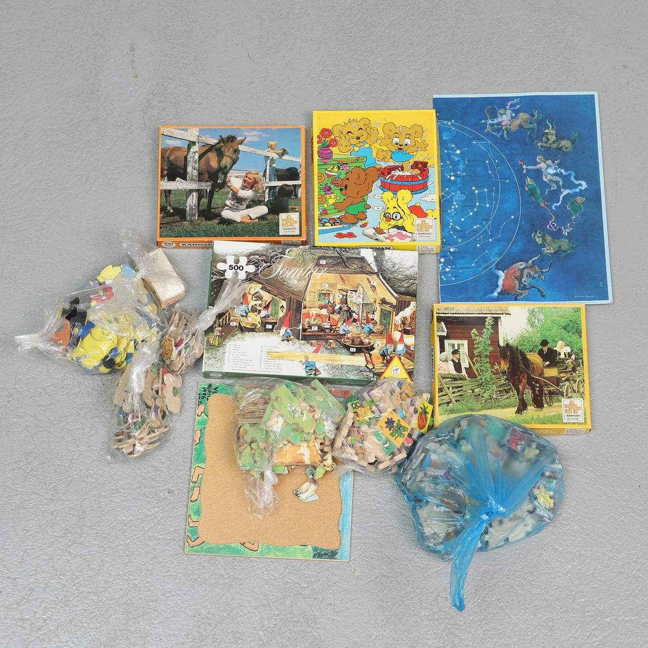 PUSSEL, 11 st, trä, bl.a. Kärnan.