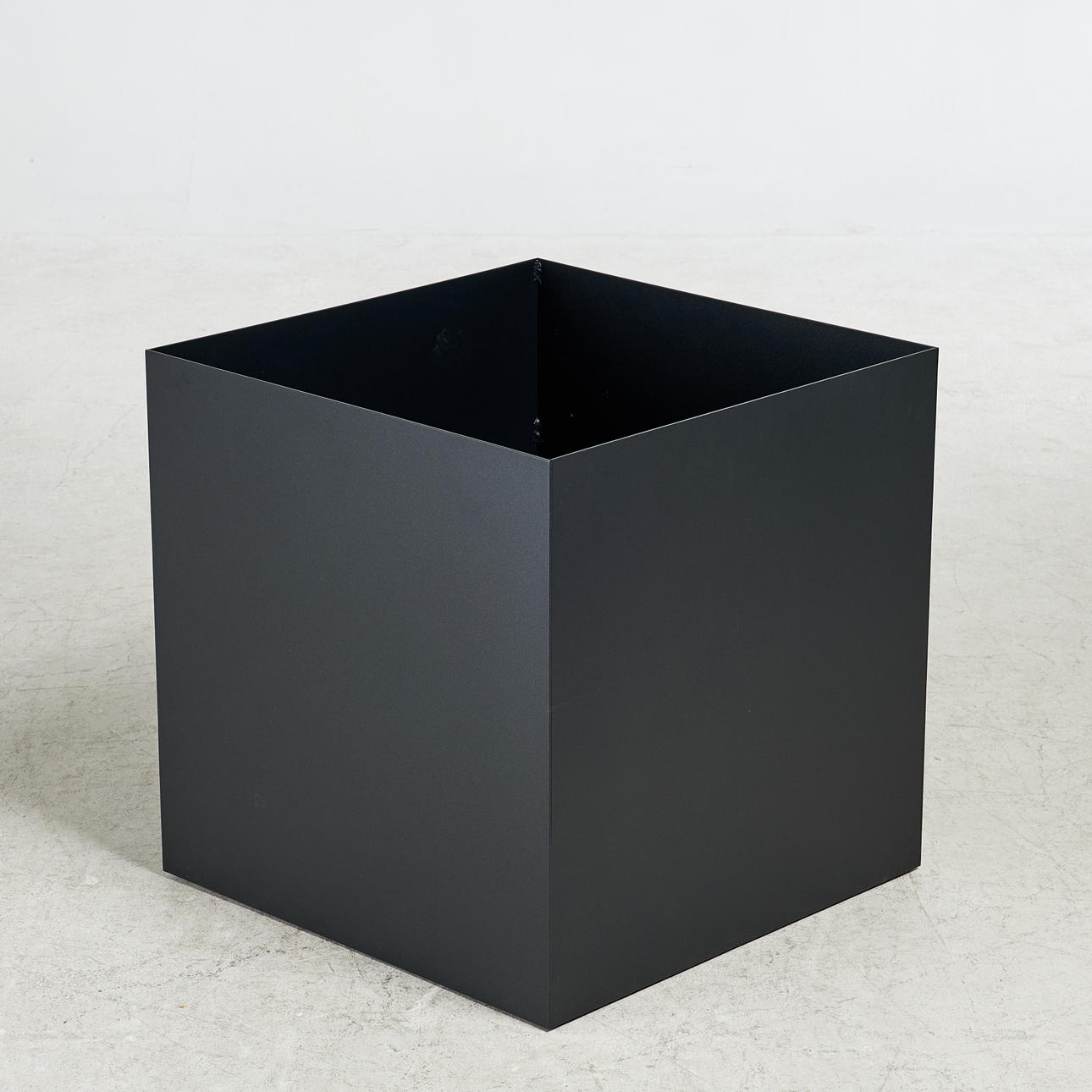 BROBERG & RIDDERSTRÅLE, "Linné", ytterfoder / blomkruka, för Röshults.