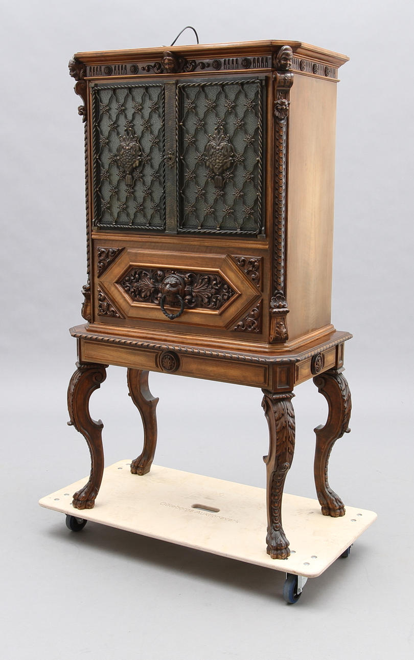 BARSKÅP. Barockstil, 1900-tal.