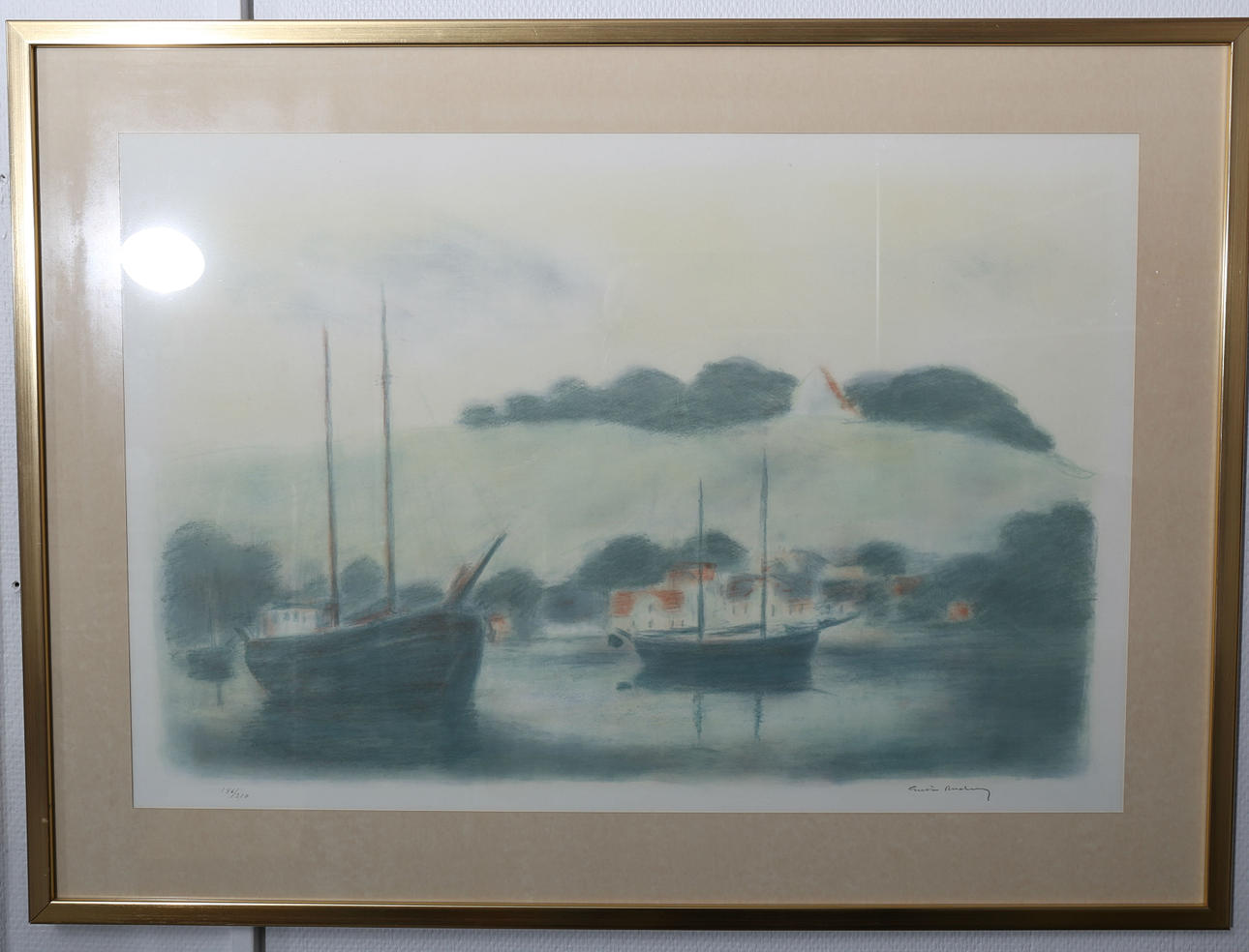 GUSTAV RUDBERG. Litografi, numrerad 146/310, Hamnmotiv från Hven, signerad.