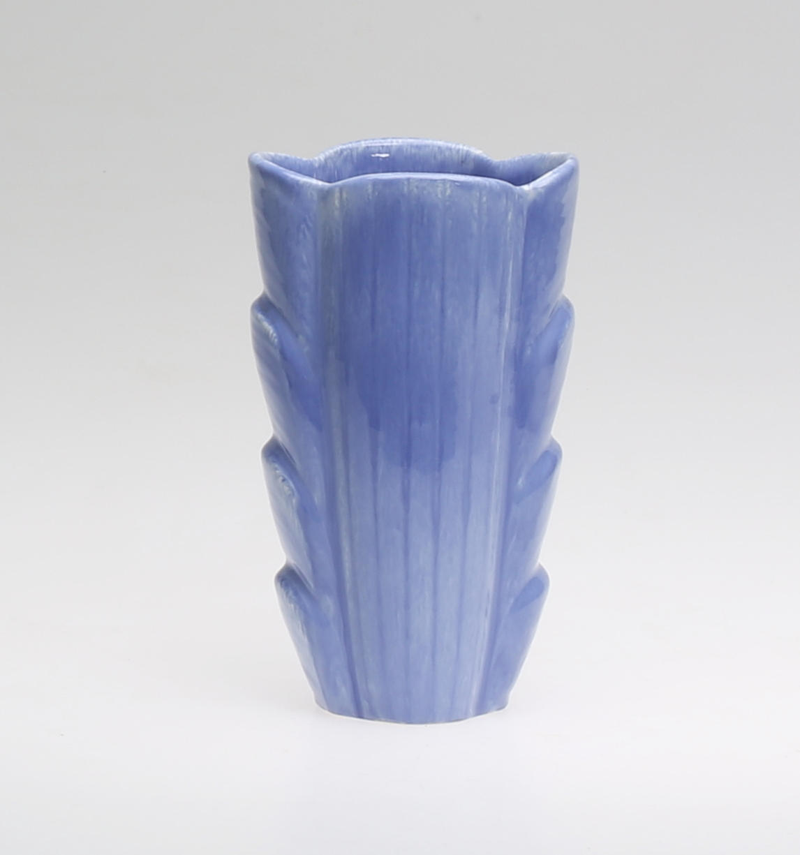 VAS, porslin, Gunnar Nylund för Rörstrand, signatur.