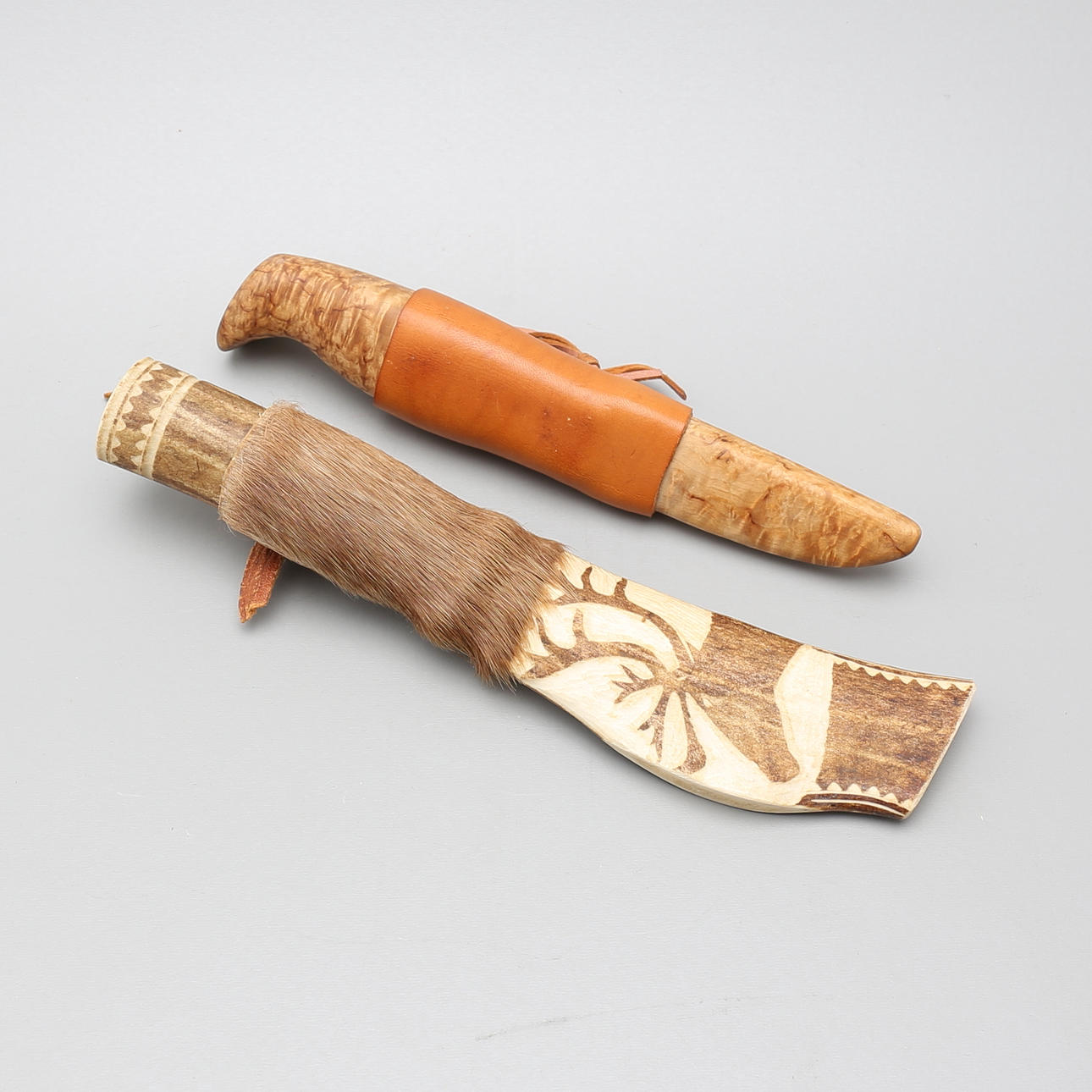 KNIVAR, 2 st, 1900-tal.