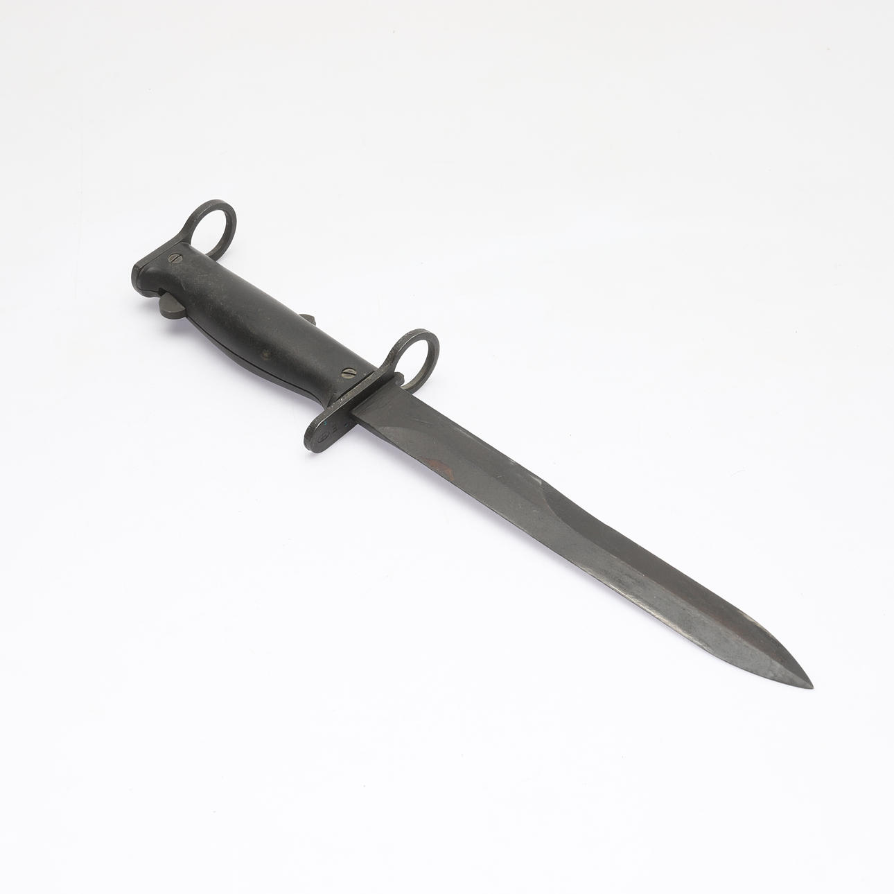 BAJONETT, möglicherweise Französisch.