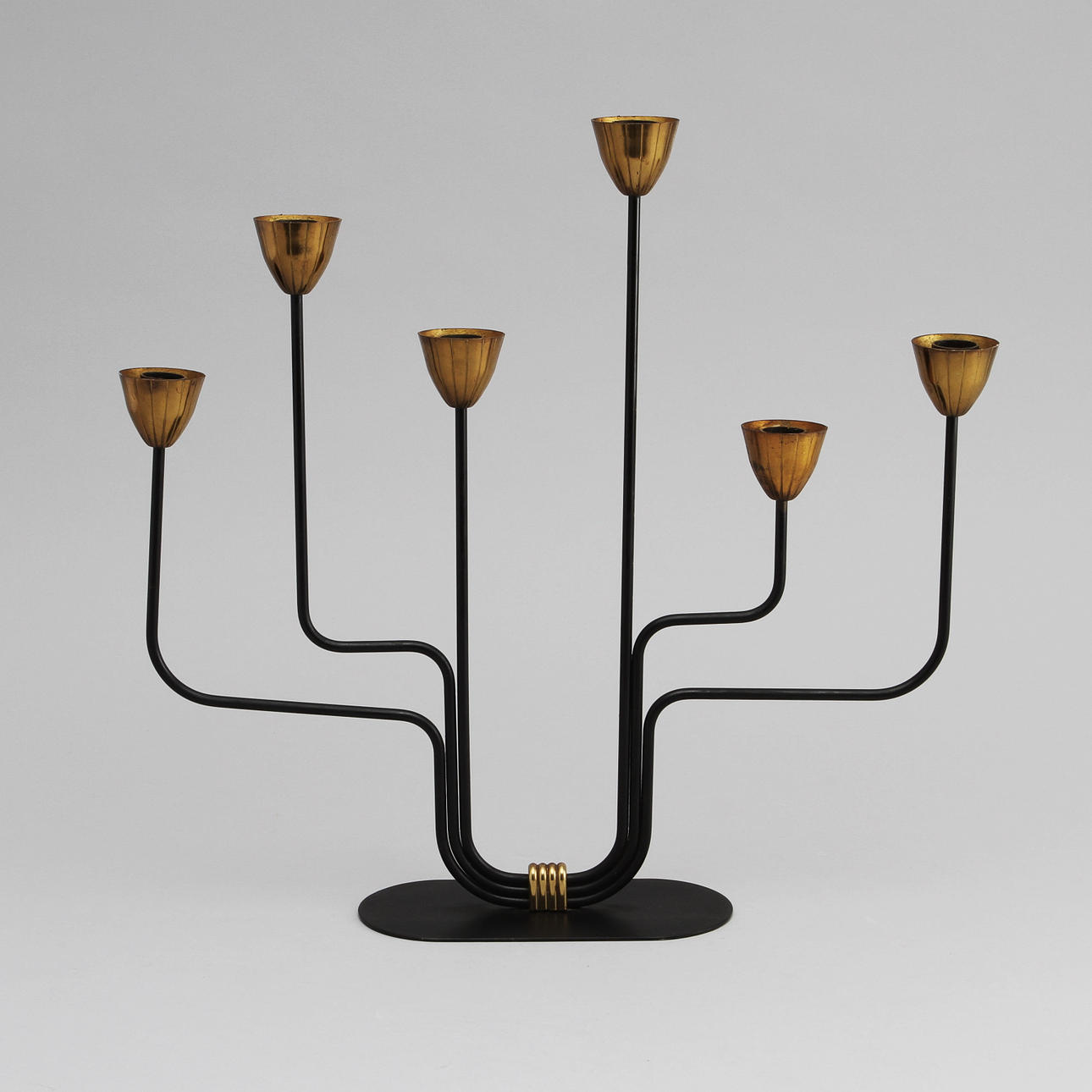 KANDELABER, mässing och svärtad metall. Gunnar Ander för Ystad Metall.