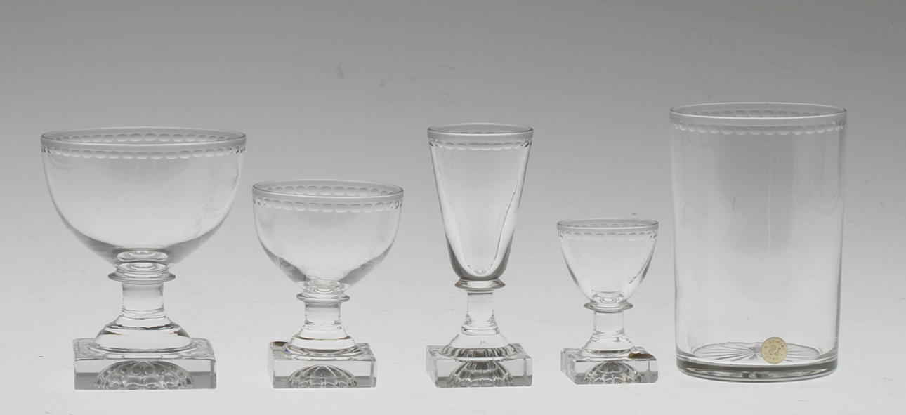 GLASSERVIS, 56 delar, "Ekeberga", design Elis Bergh, Kosta.