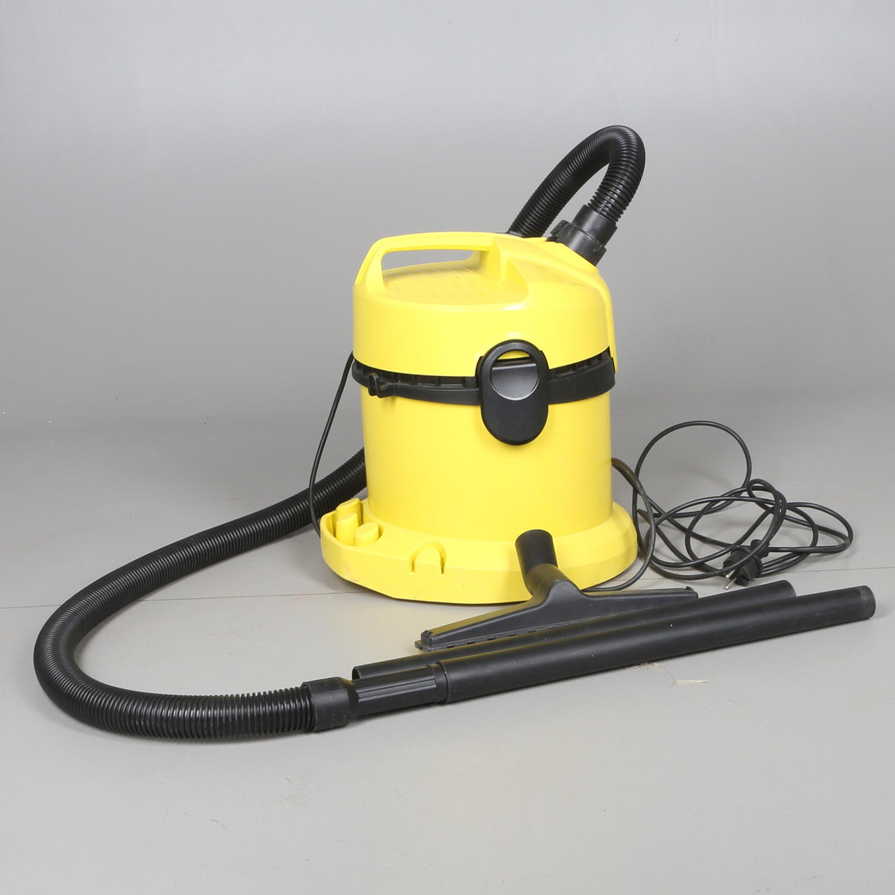 DAMMSUGARE, Kärcher A2004, 1200 w.