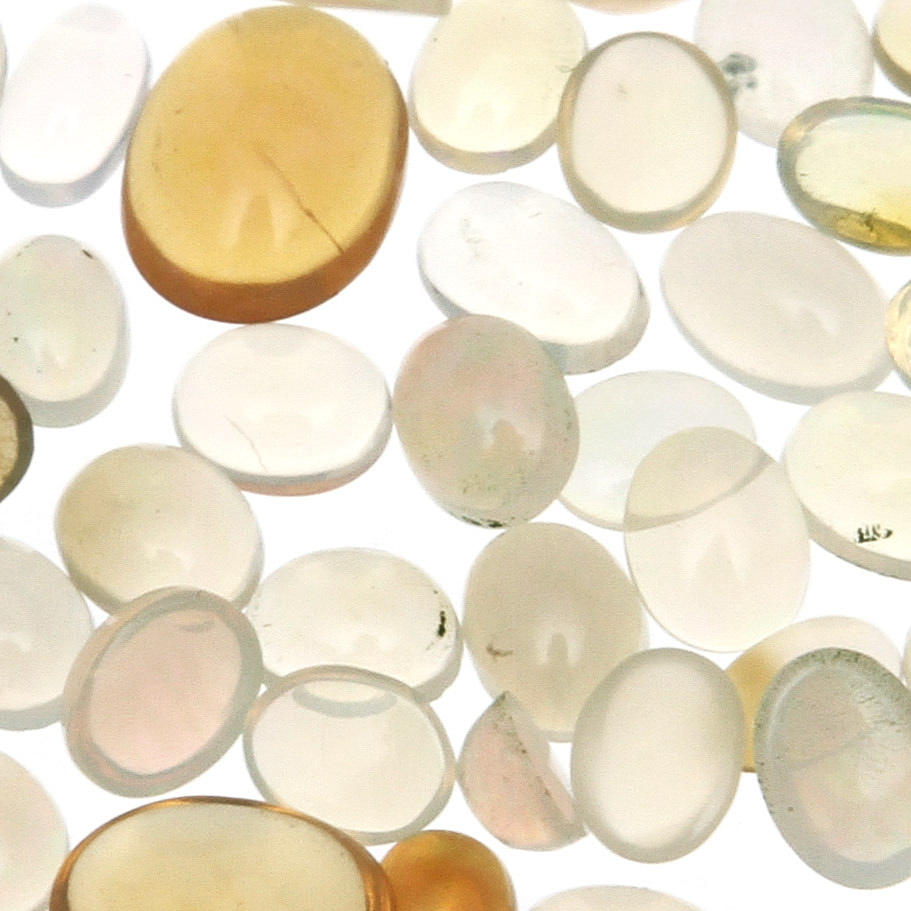 ÄDELSTENAR, 39 st, opaler, totalt ca 9,2 ct, Etiopien.