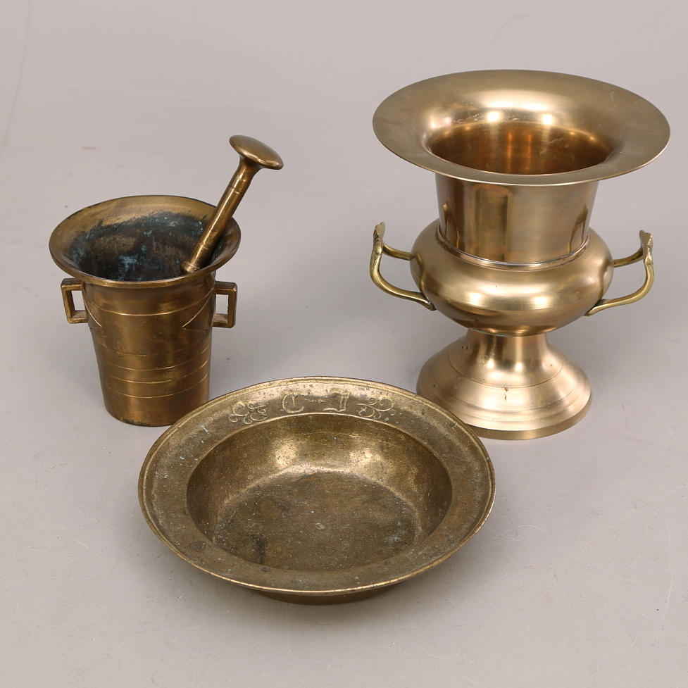 MÄSSING-/MALMFÖREMÅL 3 st.