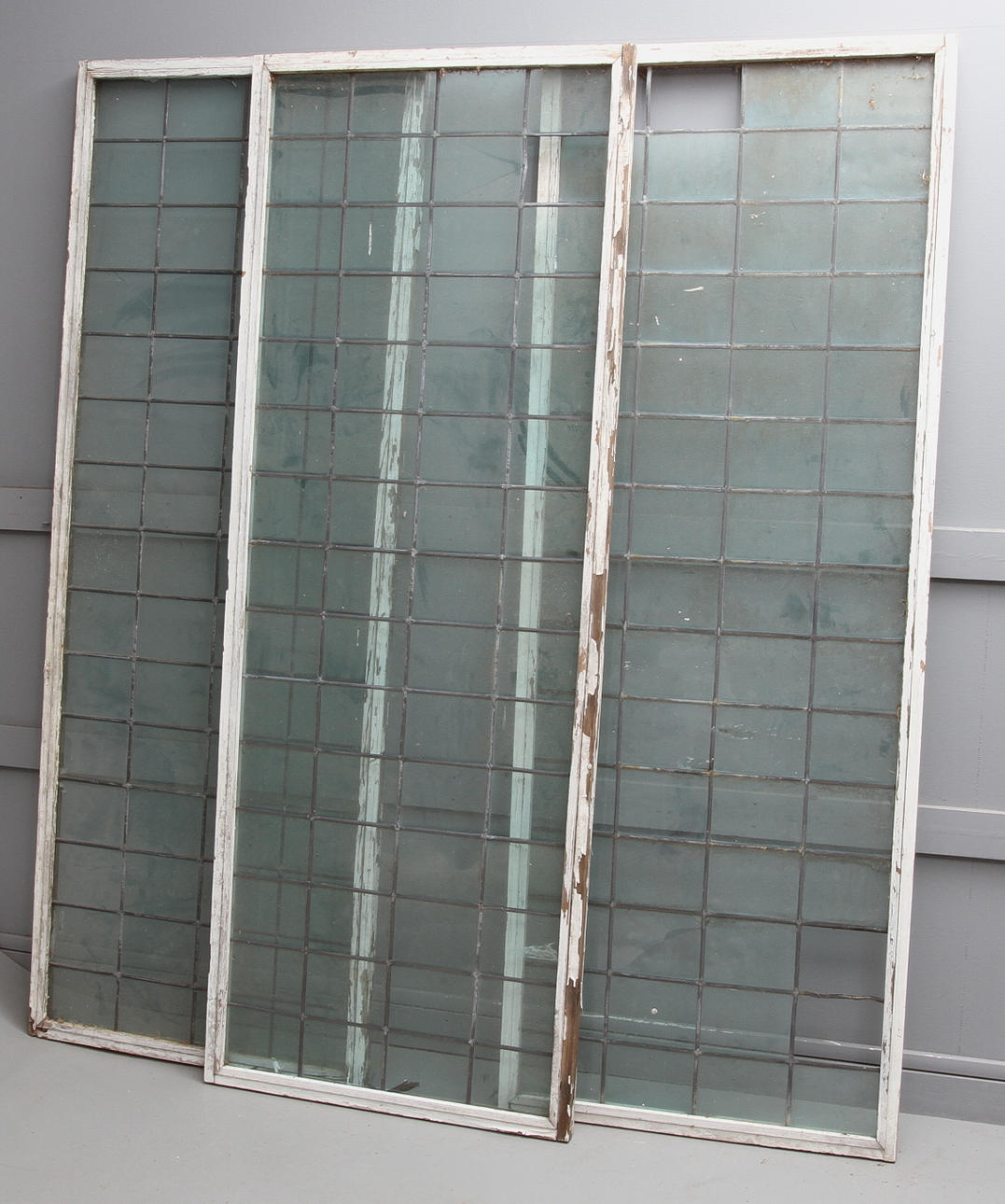 FÖNSTER, 3 st, med blyinfattade glas, 1900-tal.