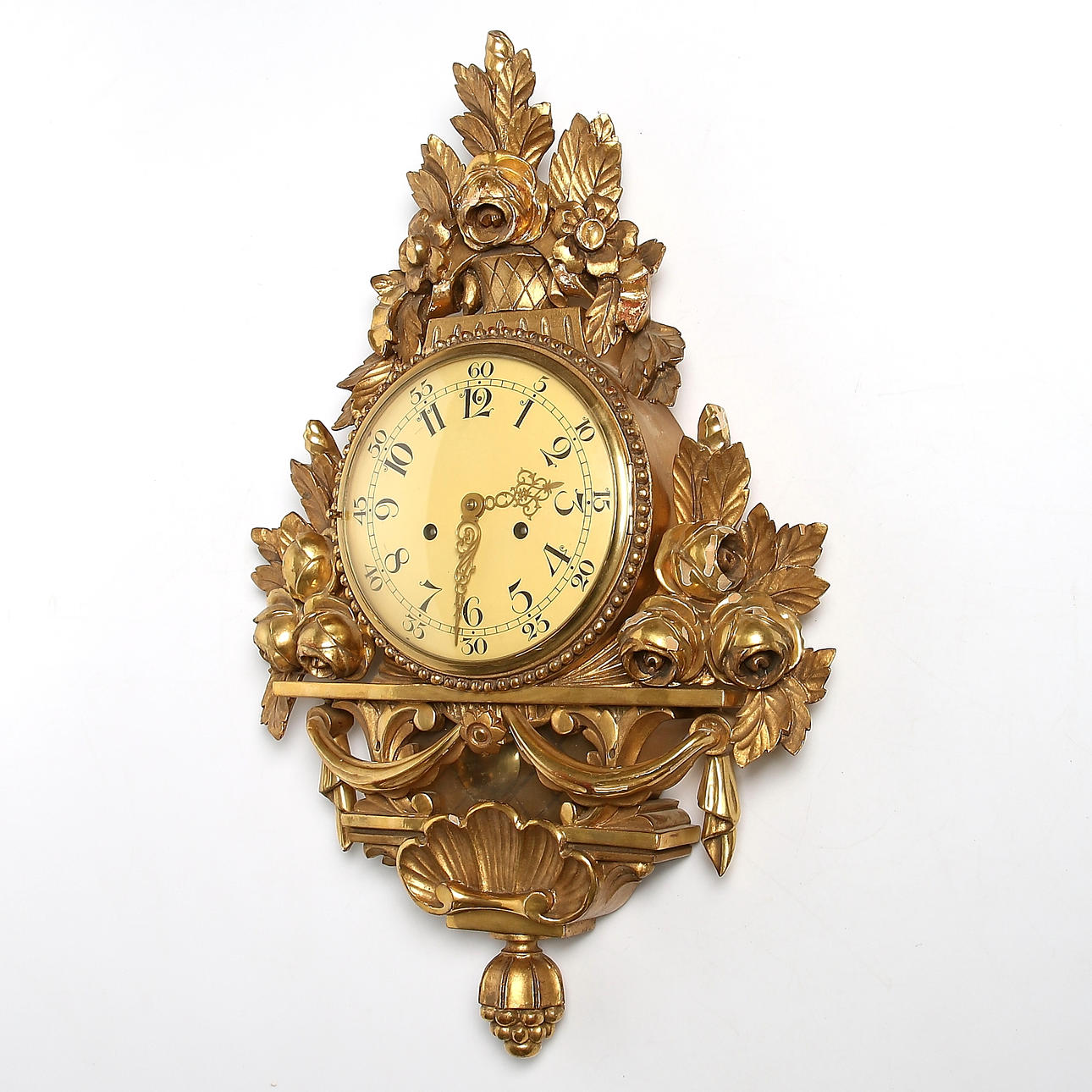 VÄGGUR, förgyllt, rokokostil, Junghans. 1947.