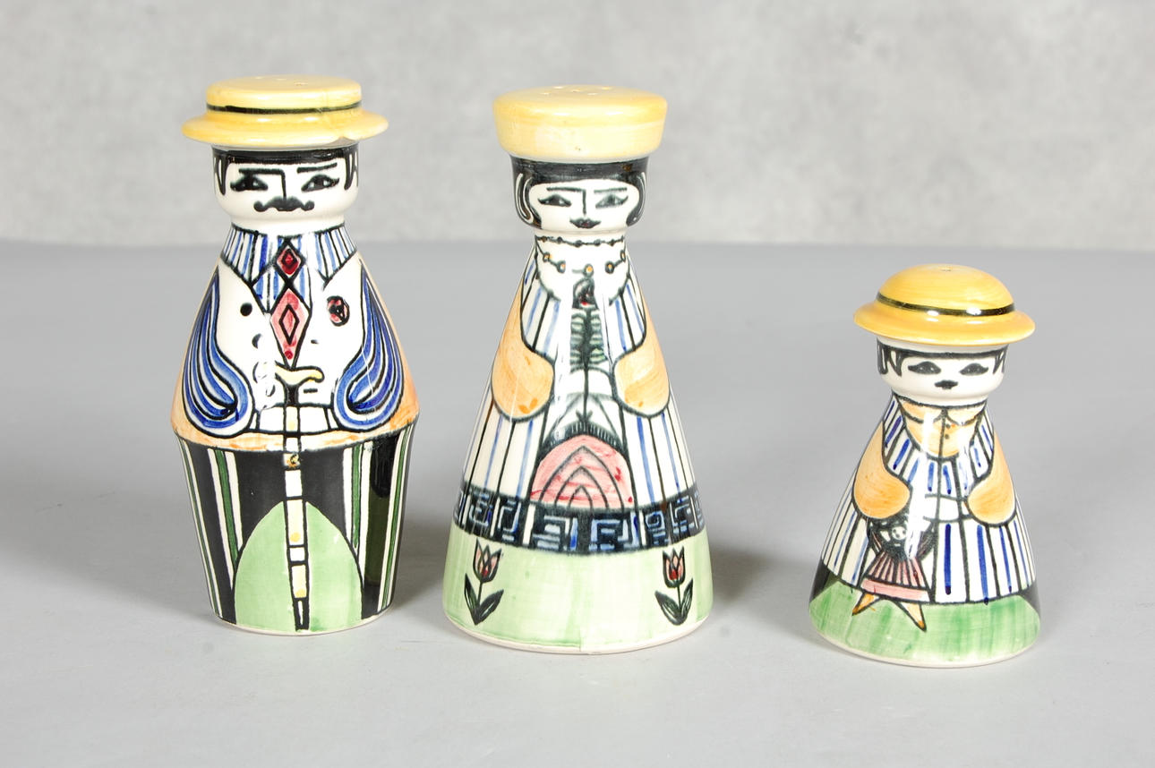 KERAMIK, 3 delar, Anita Nylund, " familjen Pepparsson ".