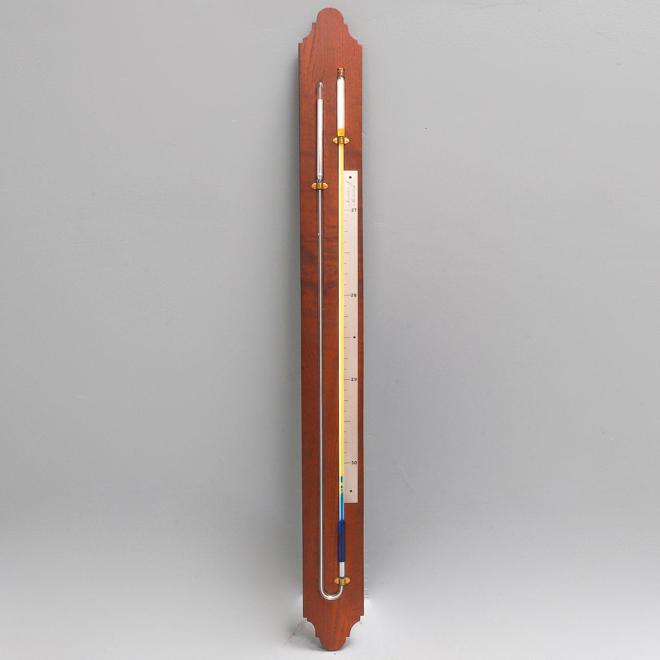 ET MODERNE KVIKSØLVALKOHOLSTOKBAROMETER.