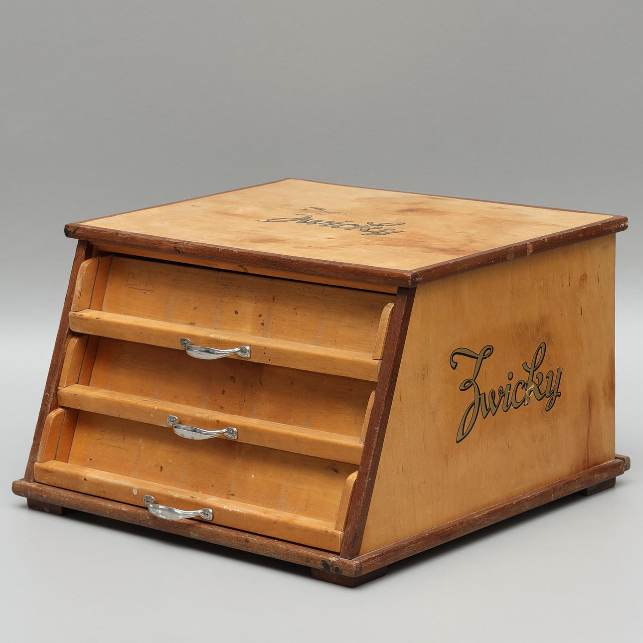 A mid 20th century Zwicky sewing thread stand.