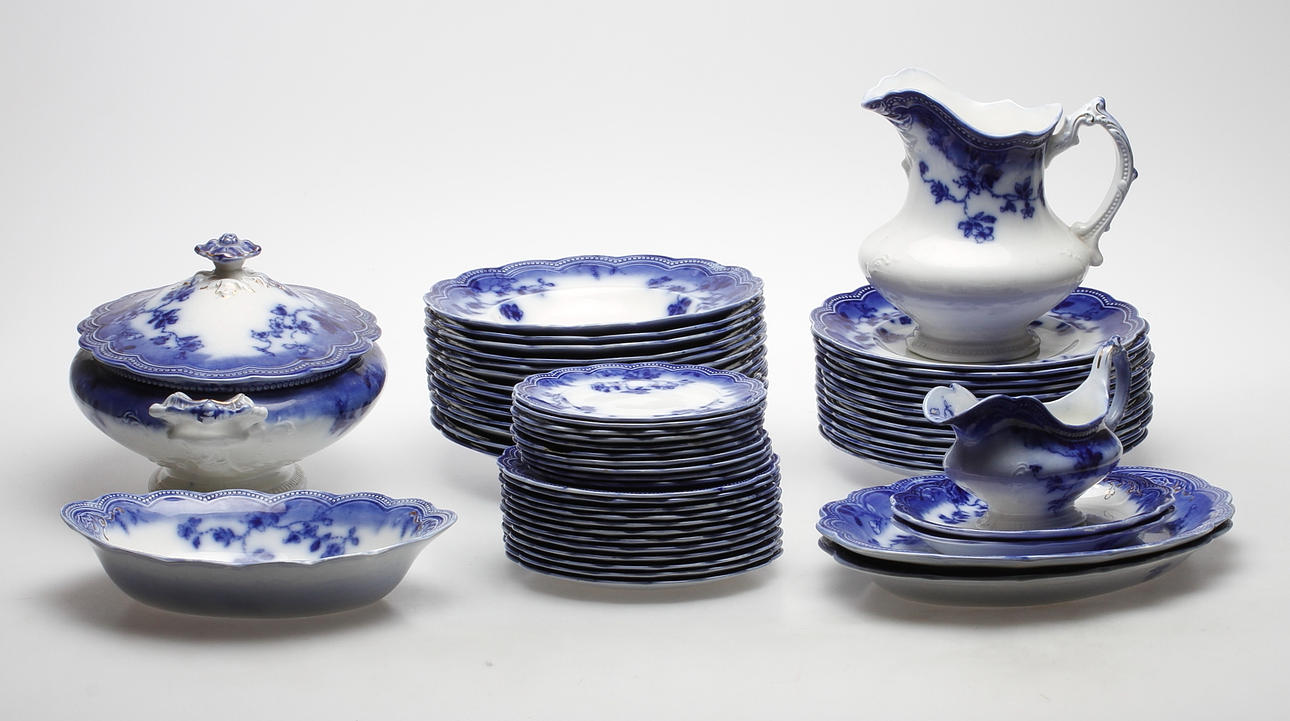 MATSERVIS, 57 delar, "St Louis", Johnson Bros, England.