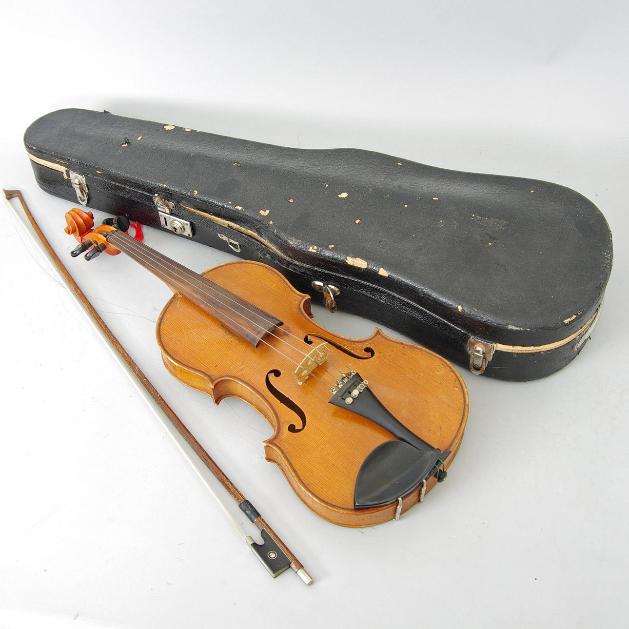 VIOLIN.