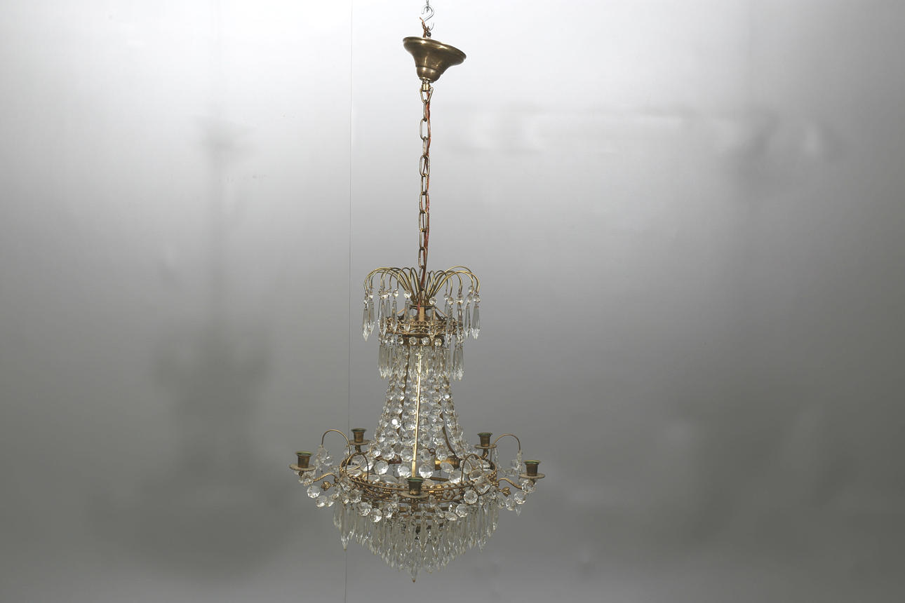 LJUSKRONA, empirestil, 1900-talets mitt.