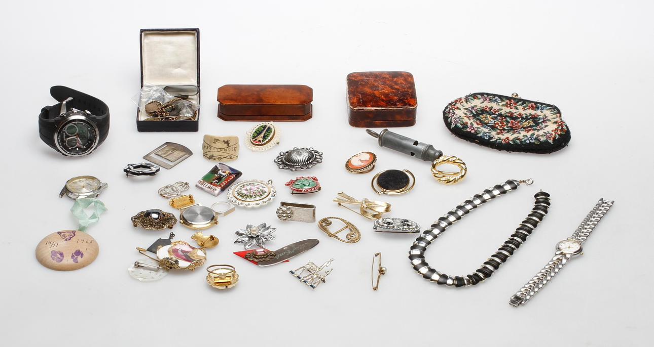 BIJOUTERIER och ARMBANDSUR, 1900-2000-tal.