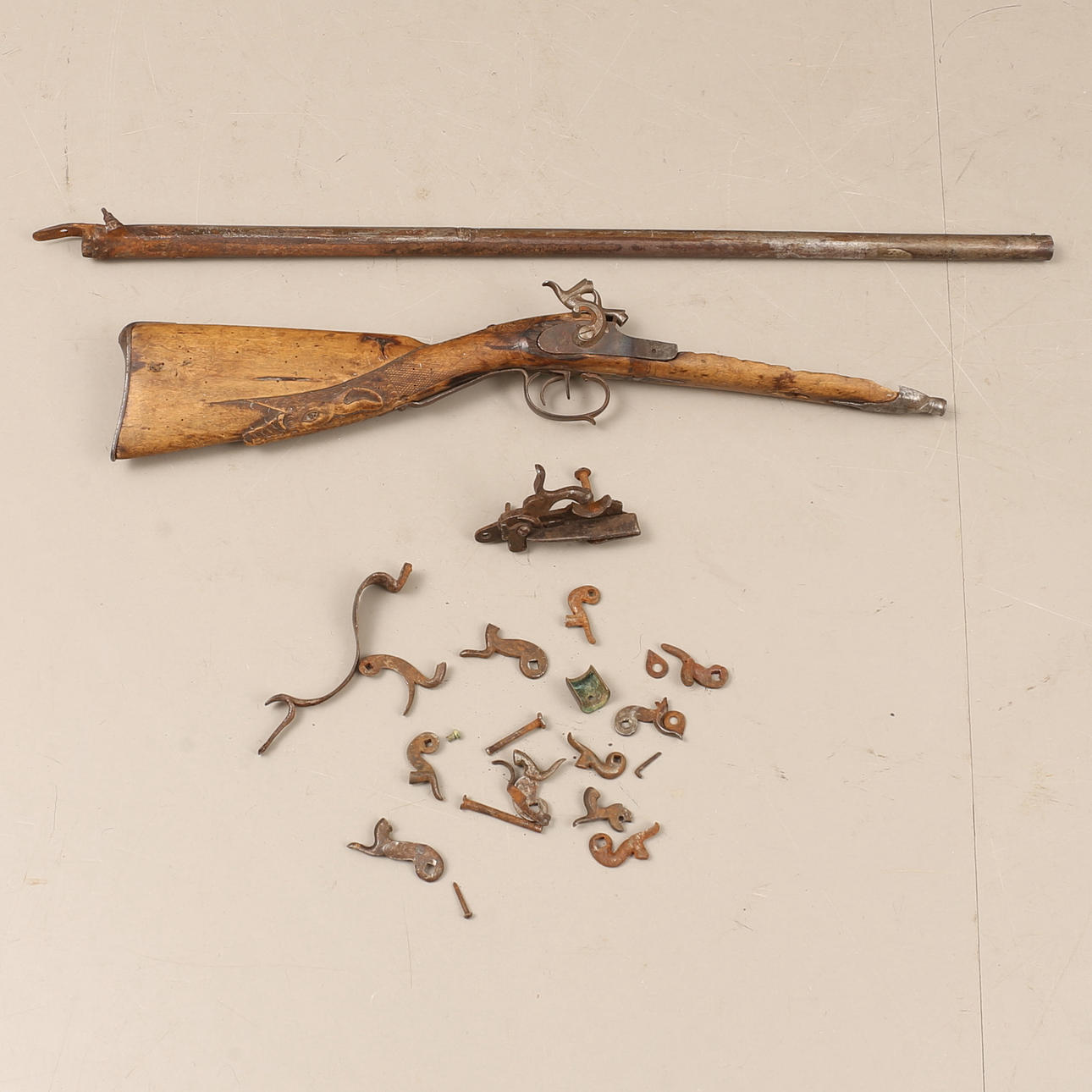 WAFFENTEILE, Ersatzteile.