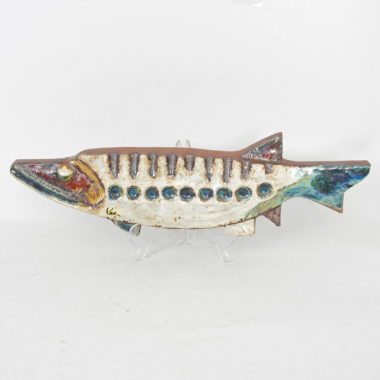 VÄGGRELIEF, keramik, fisk, etikettsignerad.