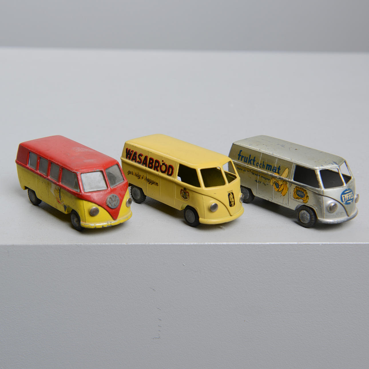 TEKNO. VW bussar, 3 st, Danmark, 1950/60-tal.