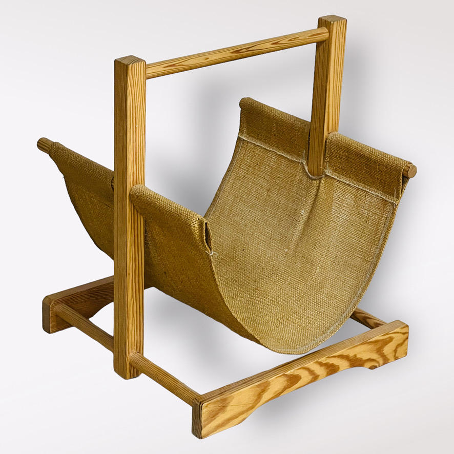 VEDHÄMTARE, furu/tyg, 1900-tal.