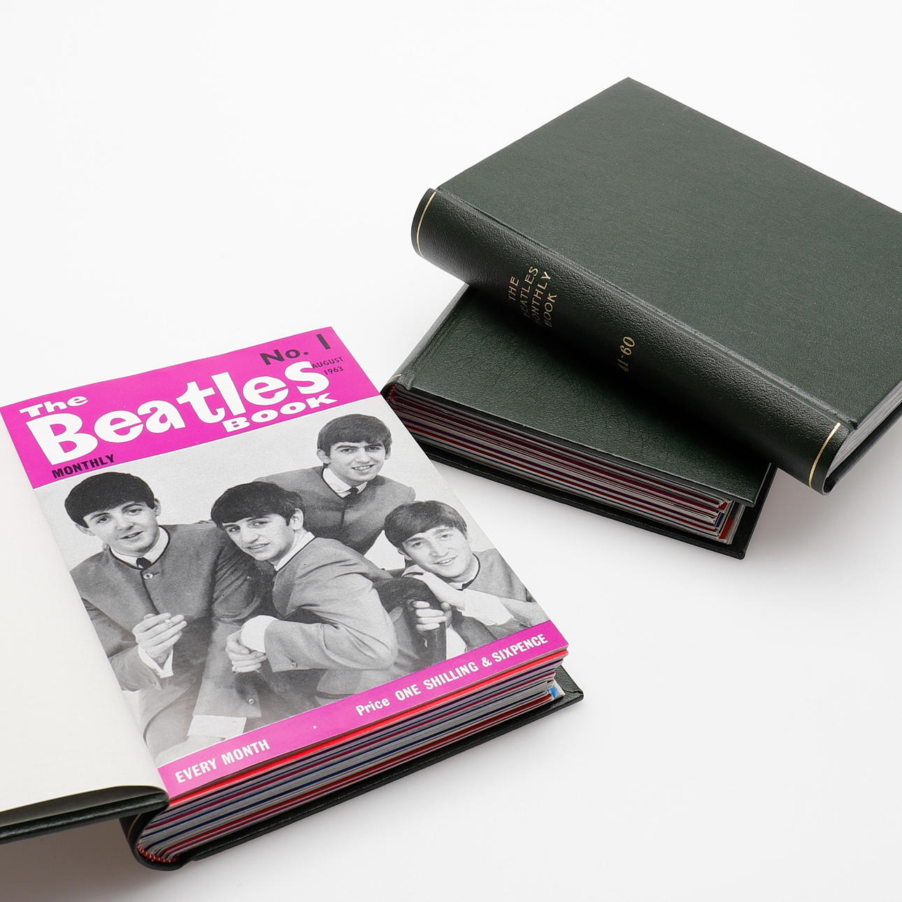 THE BEATLES. THE BEATLES MONTHLY BOOK — MONTHLY MAGAZINE FOR