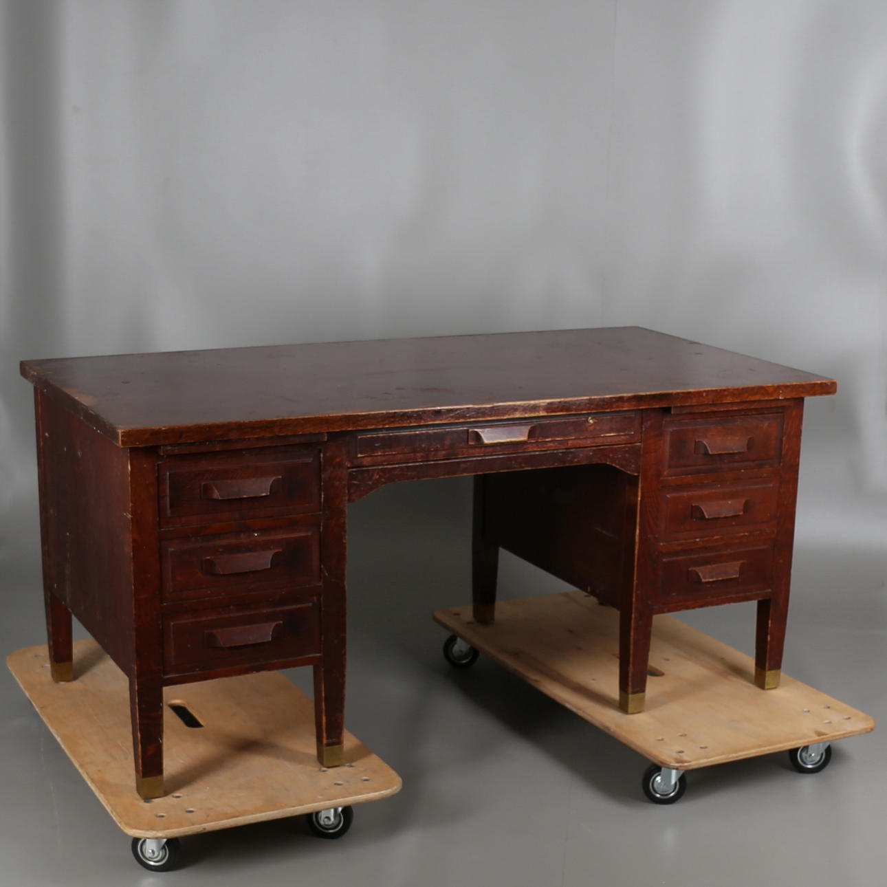 SKRIVBORD, bonat trä, 1900-talets första hälft.